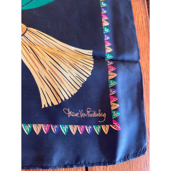 Diane Von Furstenberg silk scarf - Picture 4 of 6